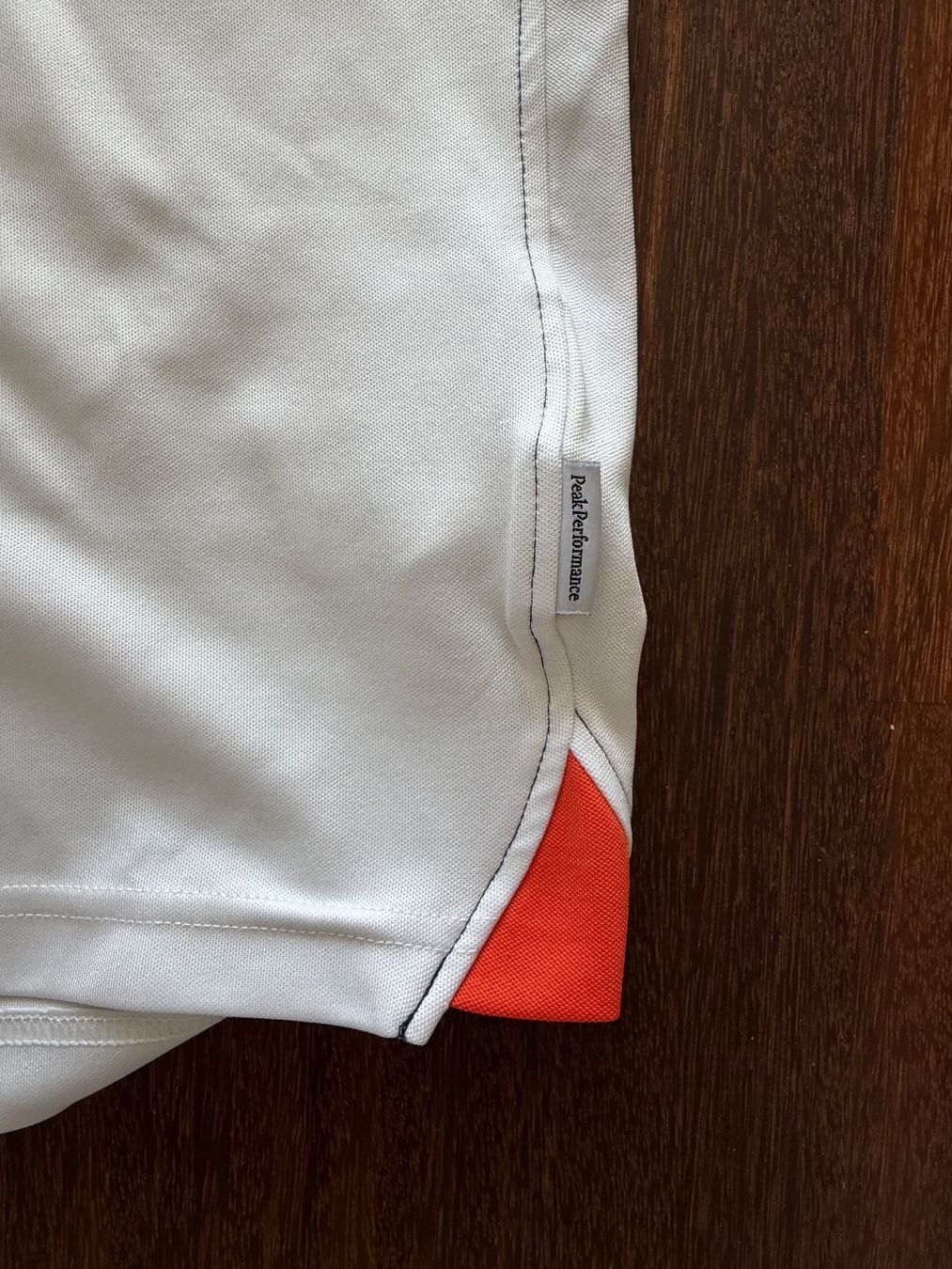 Peak Performance Magliette Polo: Peak Performance Polo Shirt – Usato da Ennetbaden venduto da miboo 3