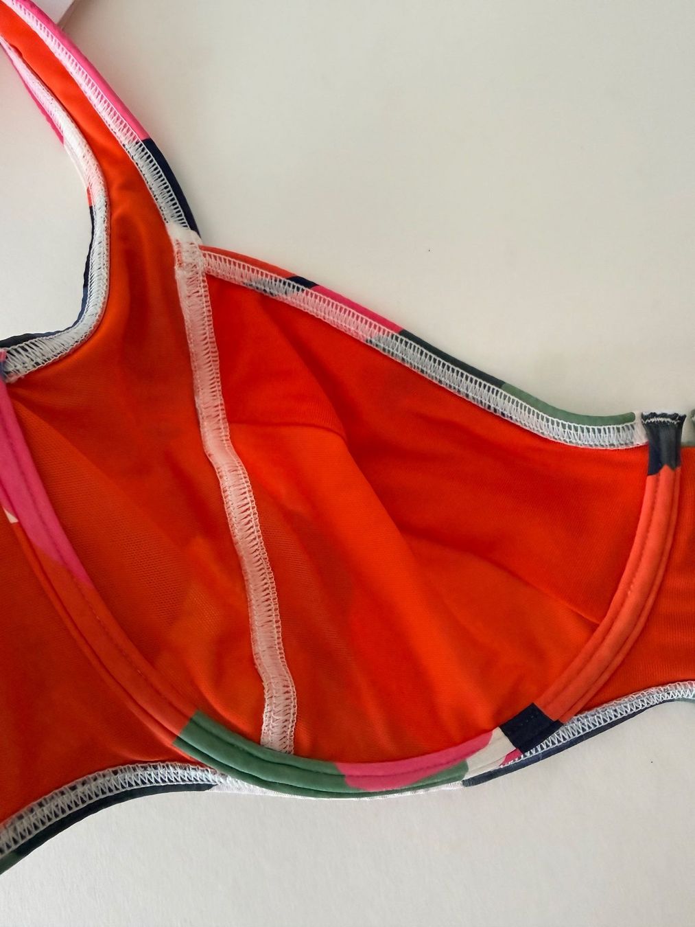 Triumph Maillots de bain & Bikinis: TRIUMPH, Bikini-Top SUMMER EXPRESSION, Grösse 40E, Mehrfarbi – Neuf avec emballage d'origine à Rudolfstetten par gst_g7xl 4