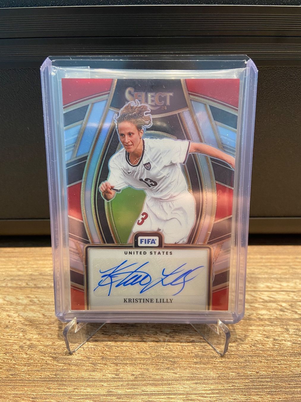 Panini Sammelbilder & Trading cards: Kristine Lilly Auto Panini Select Fifa Soc.23/24 – Gebraucht aus Dagmersellen von dav_b656