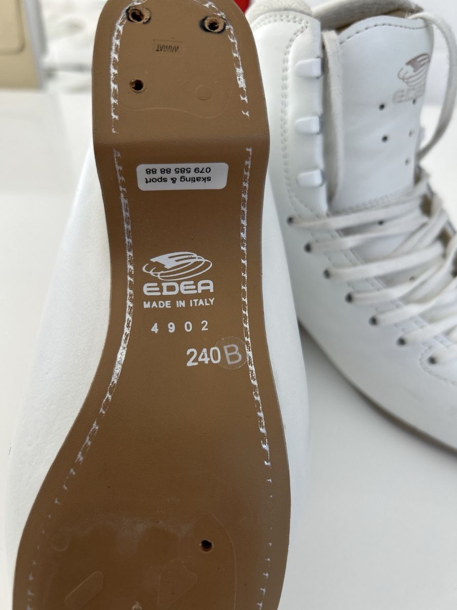 Edea Pattini da ghiaccio: Edea Chorus Eiskunstlaufschuhe , Grösse 240B, Schlittschuhe – Usato da Würenlos venduto da Grischa31 5
