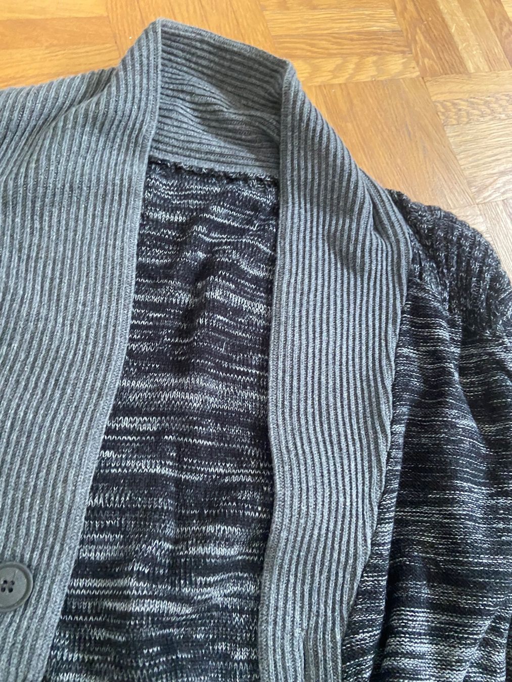 Giacche: Strickjacke – Usato da Hittnau venduto da Oracel 3