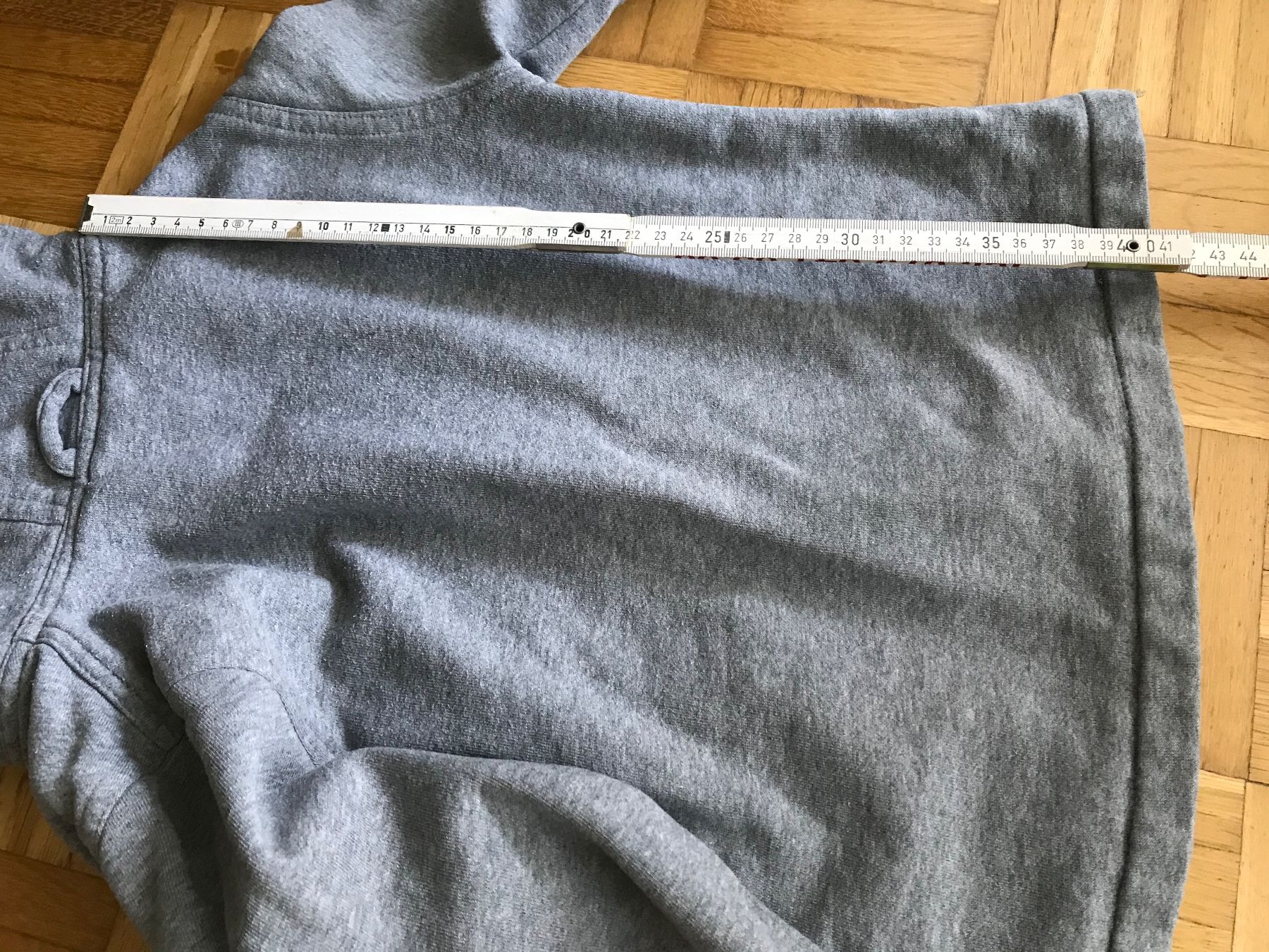 Giacche & Cappotti: Trainer-Jacke Grösse 128 hellgrau – Usato da Emmenbrücke venduto da Hathor123 3