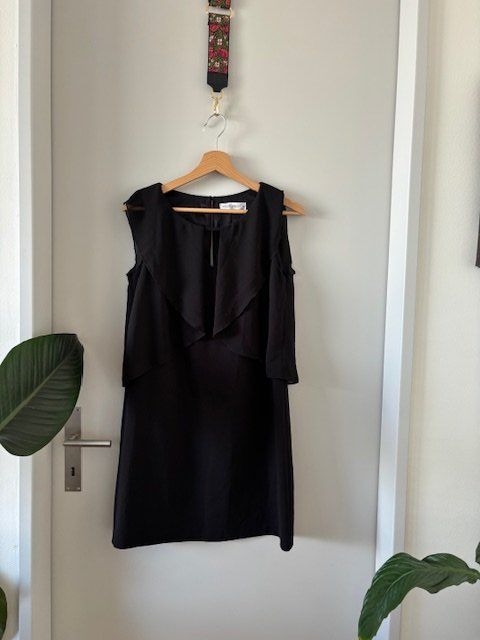 Kleider: Kleine Schwarze – Gebraucht aus Zürich von CoCos_Closet