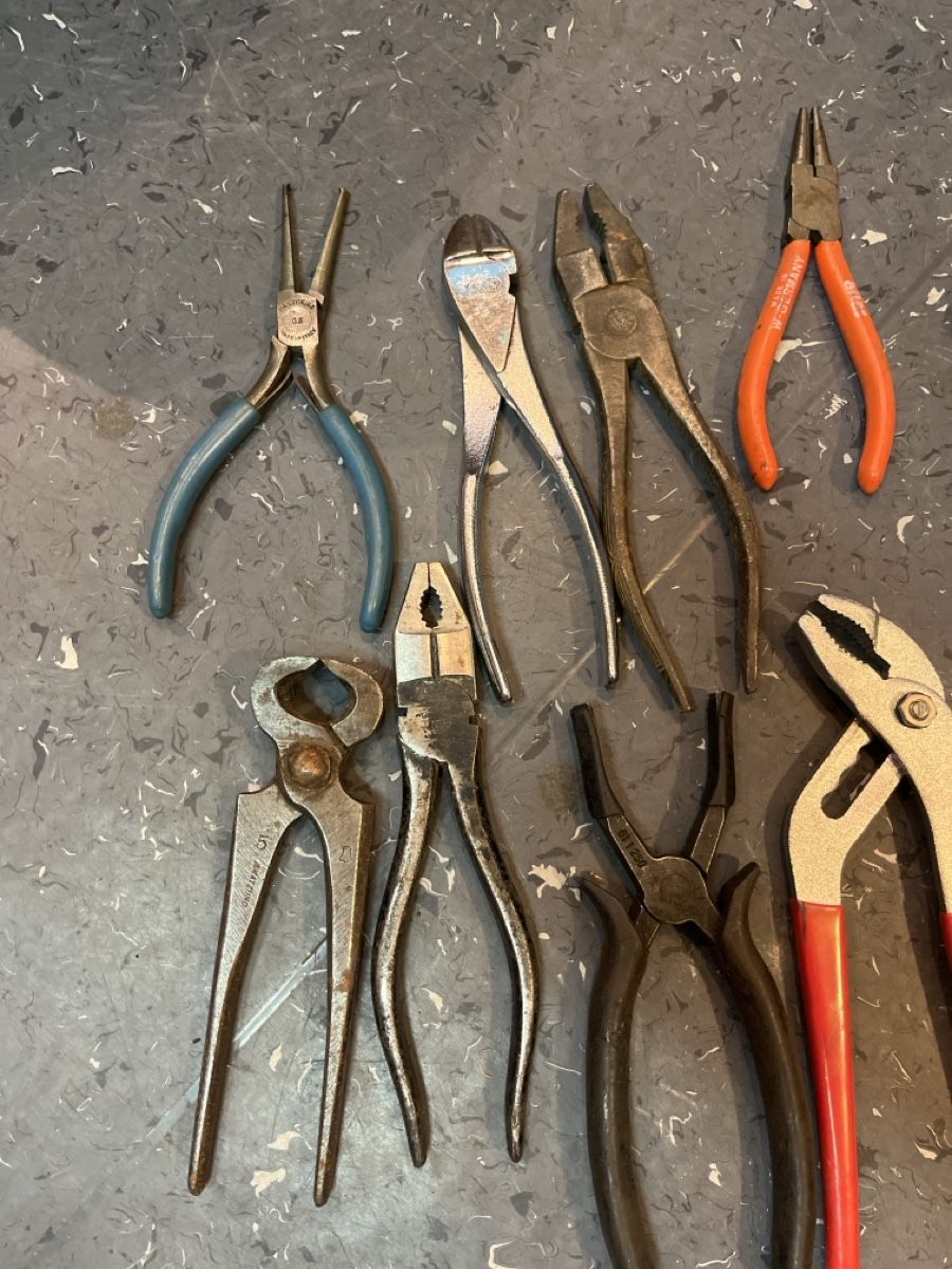 Tous les outils: Diverse Zangen – D'occasion à Münchenstein par robit01 1