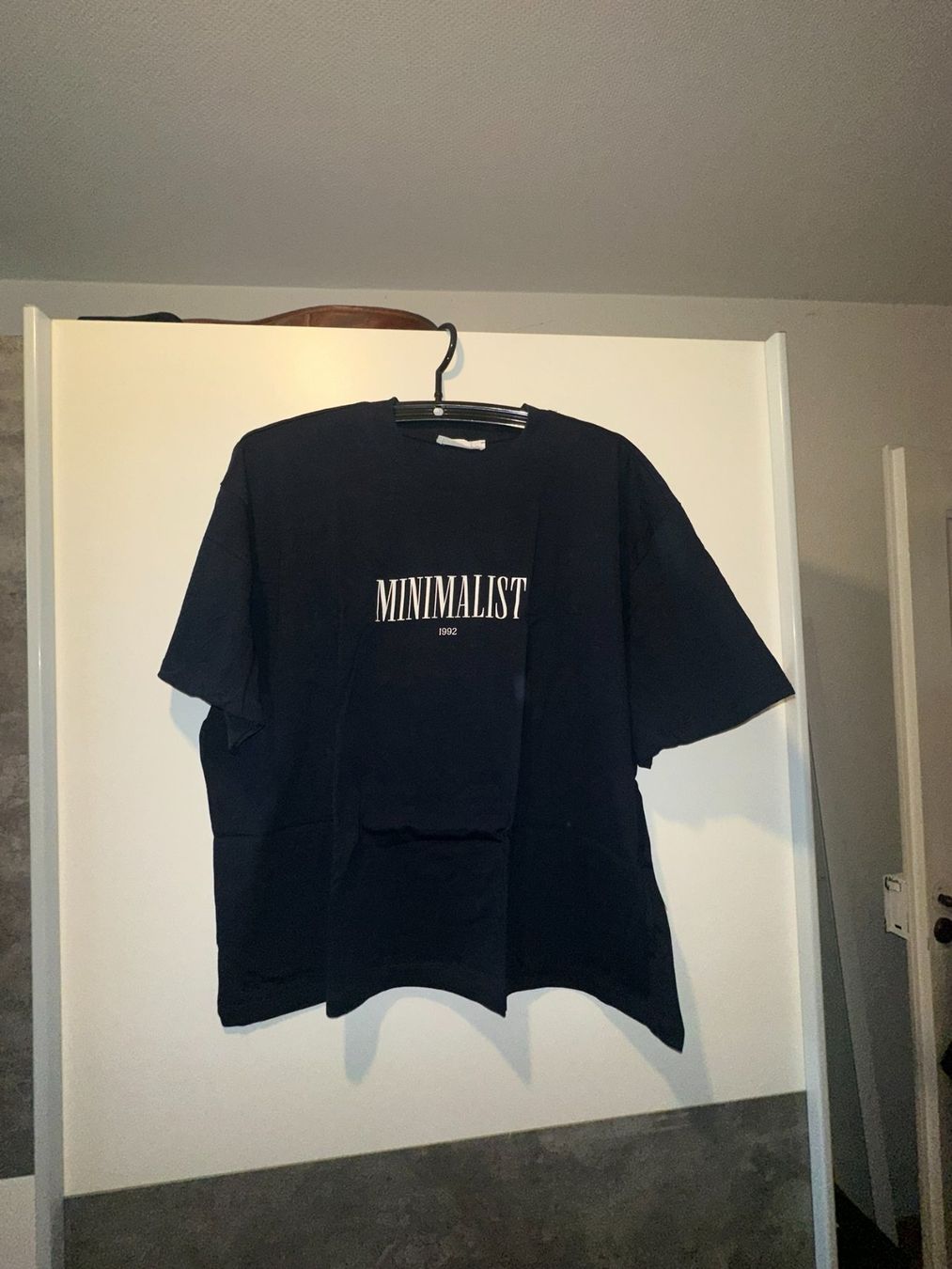 T-shirt: T-Shirt MINIMALIST – Nuovo (secondo la descrizione) da Oftringen venduto da tola19