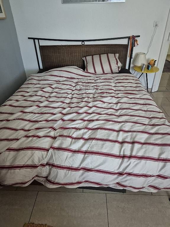 Letti: Bett 180x220 – Usato da Bern venduto da mat_v8vb