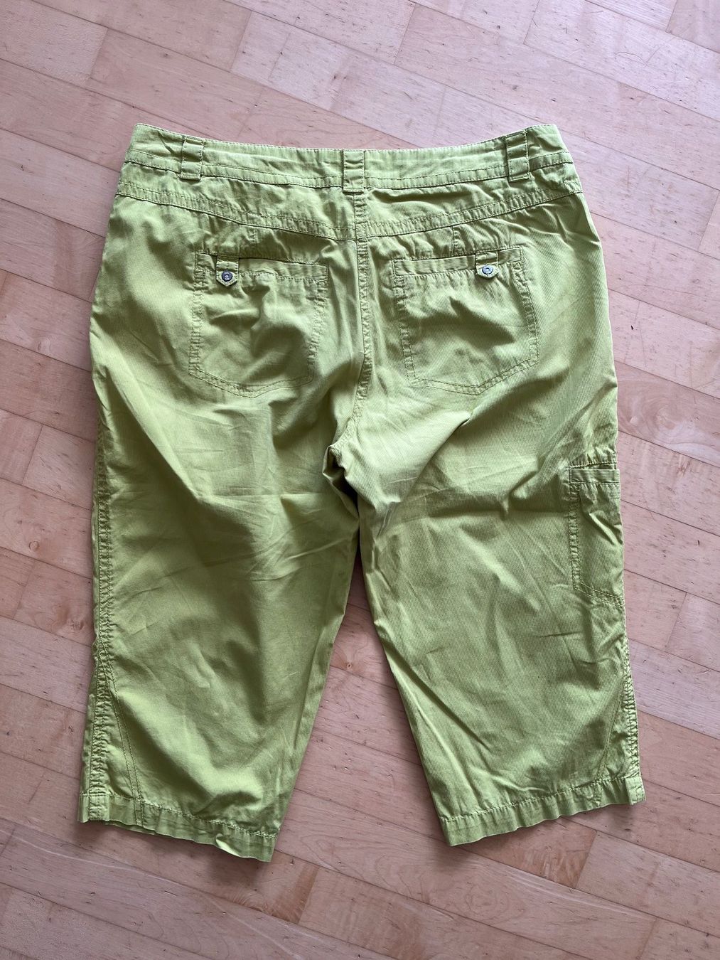 Cecil Pantaloni: CECIL Caprihose, Gr. 31, Apfelgrün – Usato da Wetzikon ZH venduto da jusc710 2