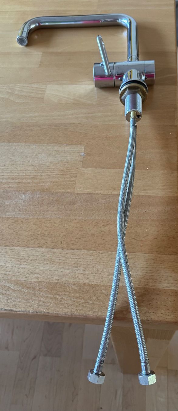 Arwa Rubinetteria: Original Arwa Twin Wasserhahn – Usato da Kirchlindach venduto da cba_cd9q 1