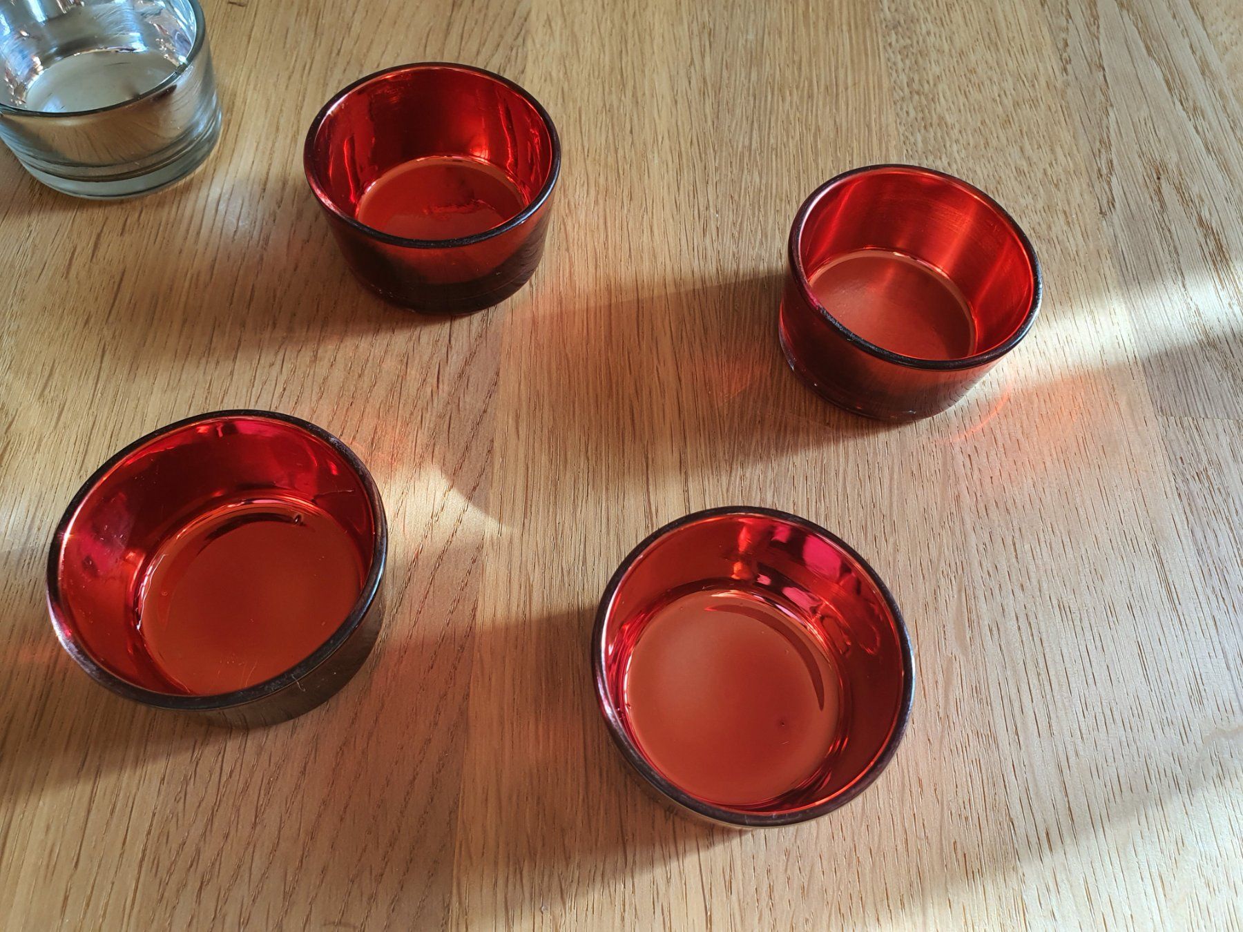 Migros Tutte le decorazioni: Teelicht Gläser Silber und rot – Usato da Winterthur venduto da Nooitgedagt 2