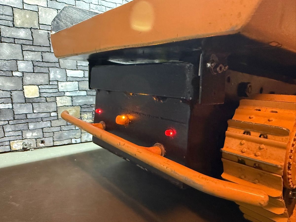 Modellismo RC: Hydraulischer Raupendumper 1:14 – Usato da Altdorf UR venduto da modellbau-widmer 6