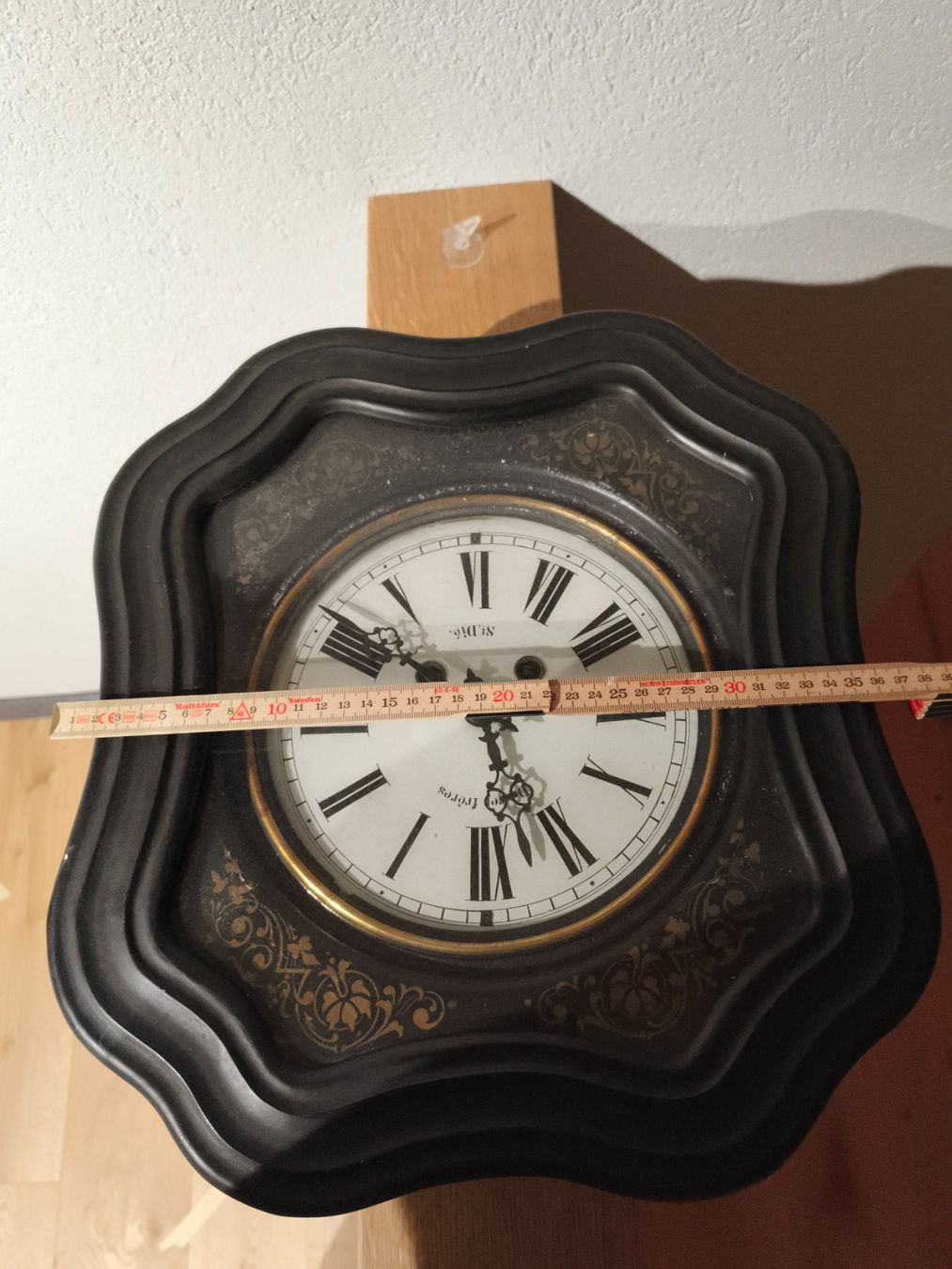 Orologi da terra & Orologi da parete: Schönes kleines Ochsenauge – Usato da Würenlingen venduto da A.ST.W. 6