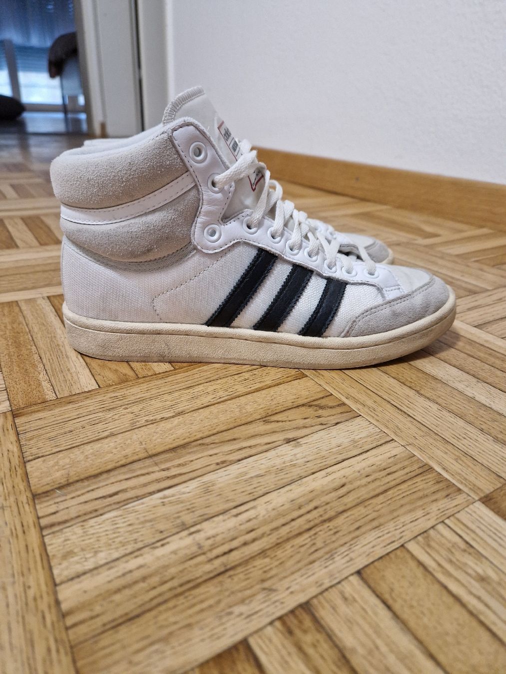 Adidas Scarpe da uomo: Adidas Sneaker Grösse 39 1/2 – Usato da Dübendorf venduto da lavlo 1