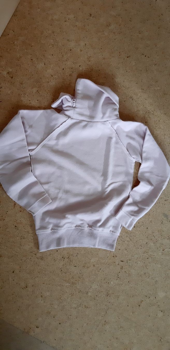 Maglioni & Felpe: Rollkragen Pullover Gr.L=38/40 – Usato da Ftan venduto da StefanCorina