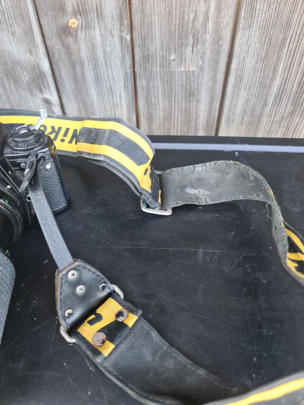 Nikon Kamera: Nikon EM Spiegelreflexkamera mit Objektiv und Gurt – Gebraucht aus Niederlenz von DaveDasWahnsinn 2