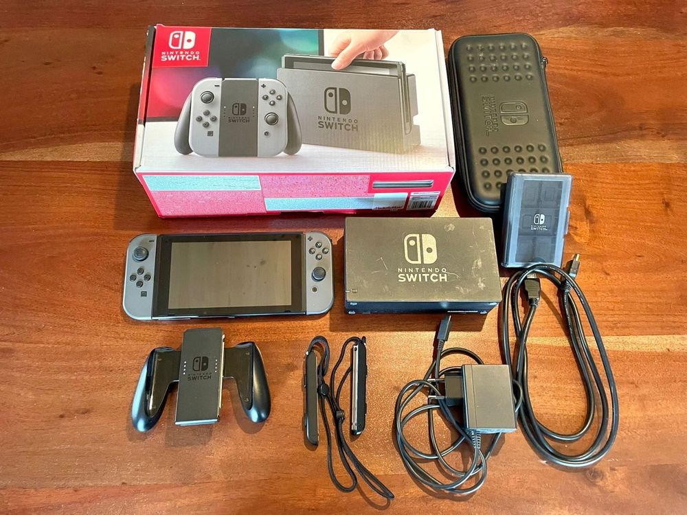 Nintendo Switch Konsole / Gebraucht / guter Zustand Acheter sur Ricardo