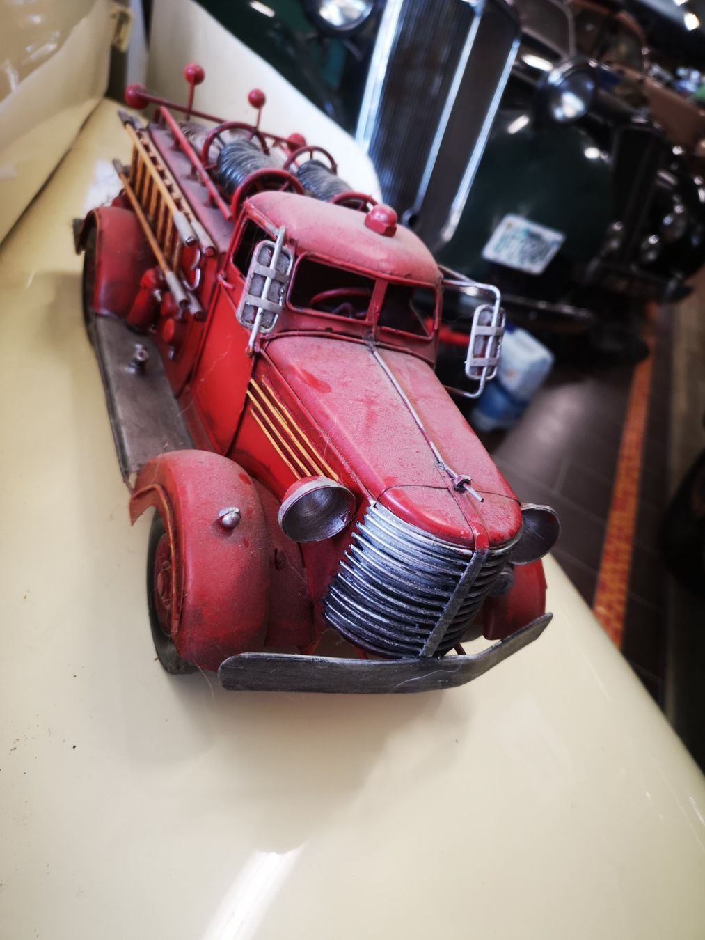 Modellbausätze & Standmodelle: Feuerwehrauto – Neu und originalverpackt aus Möhlin von Highwaytom
