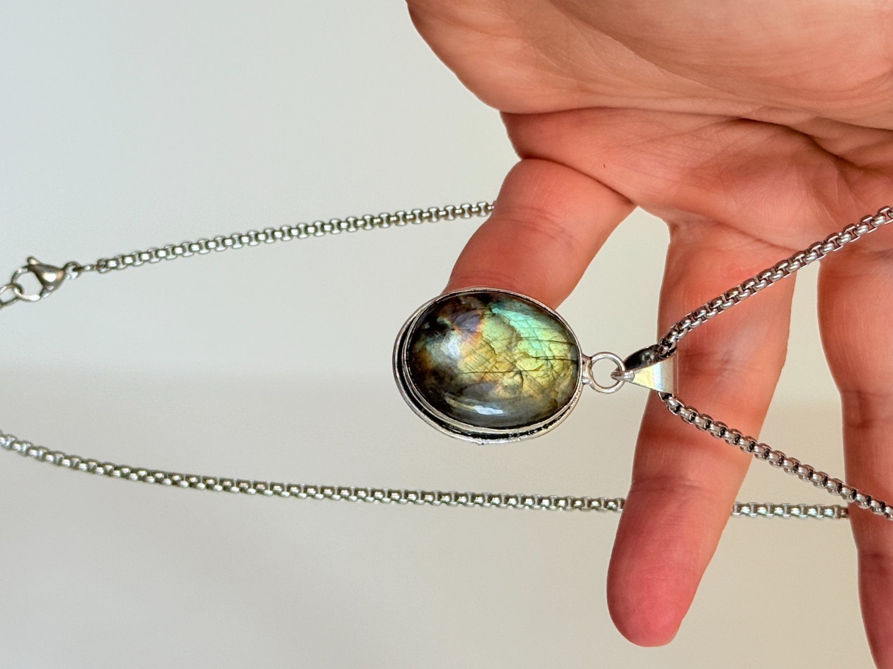 Ketten: Pendentif Labradorite ovale – Neu und originalverpackt aus Genève von AWWA 3