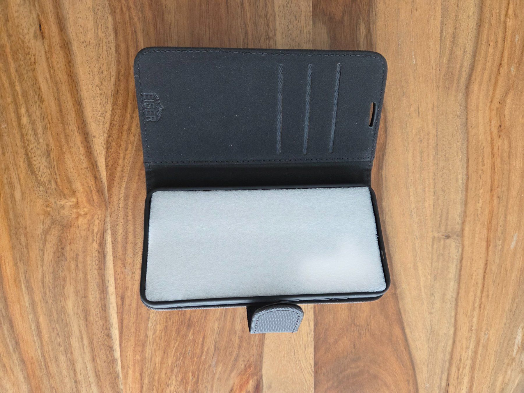 Eiger Cover & Protezioni schermo: Samsung Galaxy S25 Hülle Cover Eiger – Nuovo e nell'imballaggio originale da Cama venduto da DLCE90 3
