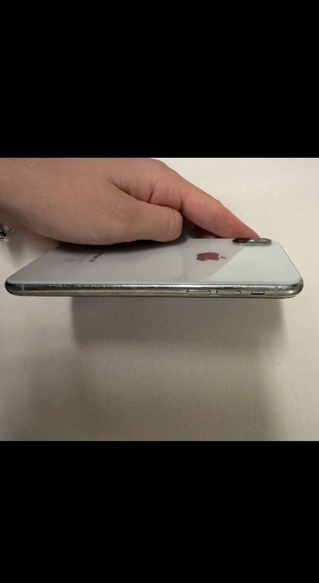 Apple Telefoni cellulari / Smartphones: Apple iPhone X silber 256GB – Usato da Niedergösgen venduto da tin_lg6m 3