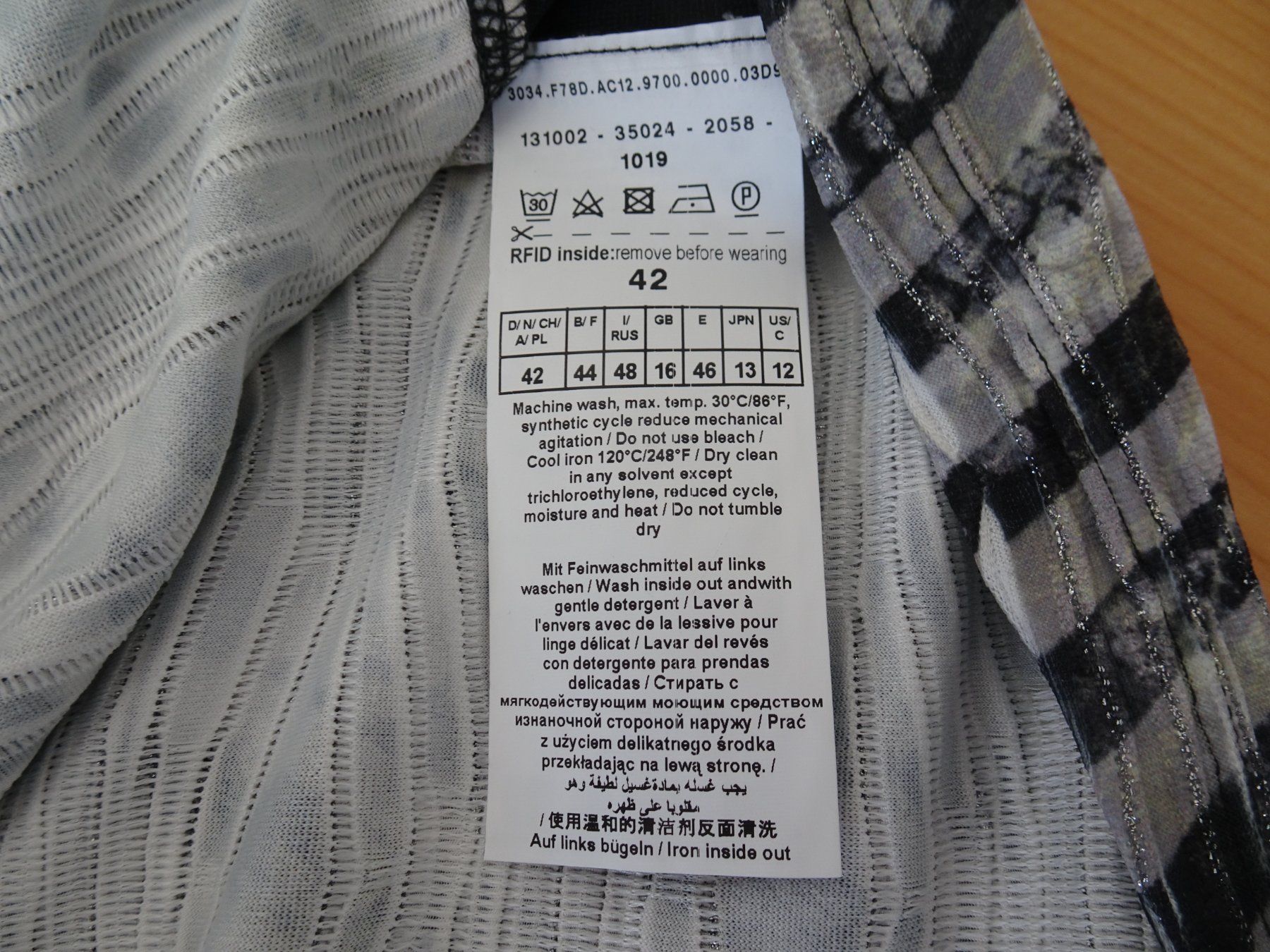 Gerry Weber Pulls & Sweat-shirts: GERRY WEBER  Pullover mit Reisverschluss / Feine Jacke – Neuf (Voir description) à Zürich par Roulet 8