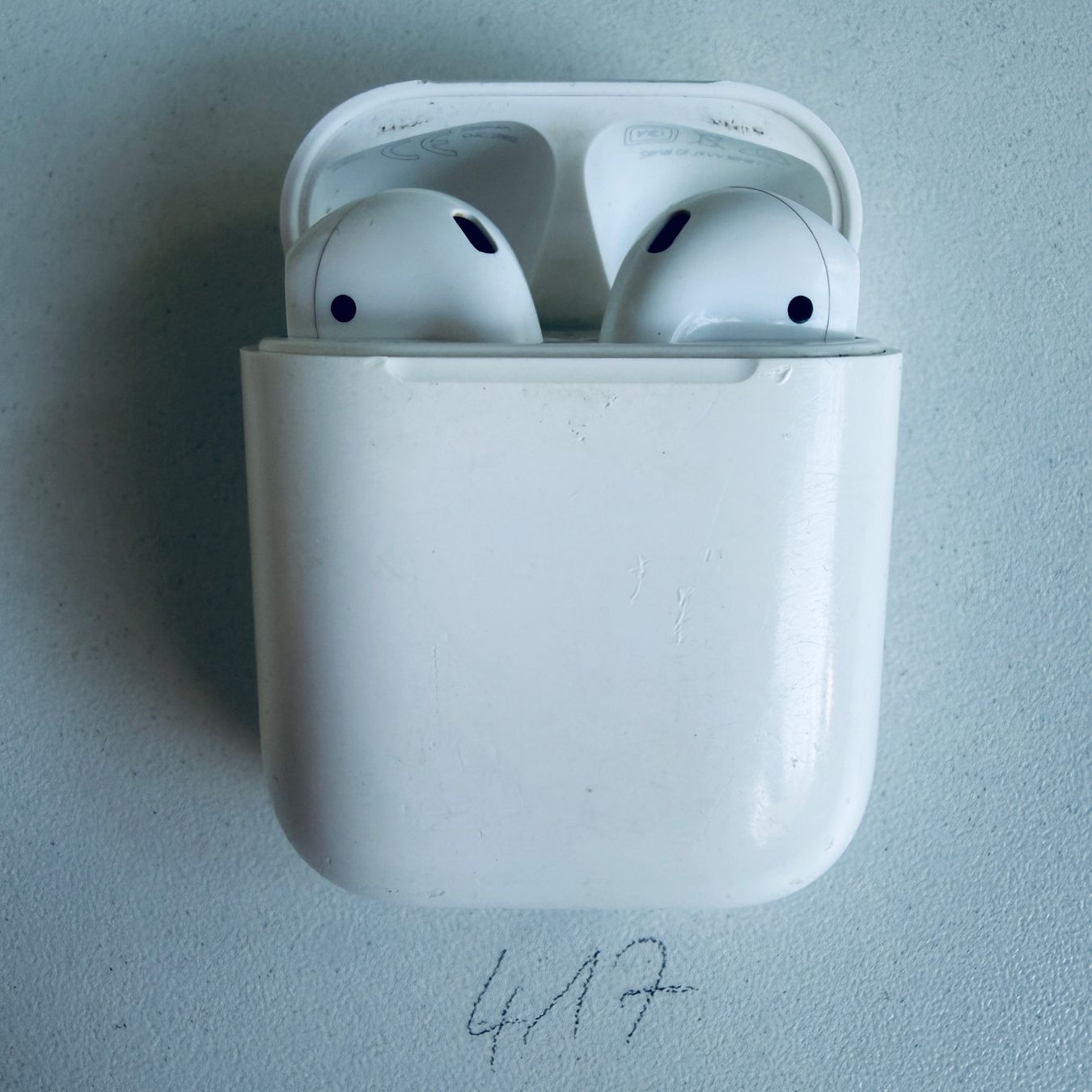 Apple Casques audio: Original Apple AirPods 2 Gen. Wireless Kopfhörer & Case – D'occasion à Basel par MY.AIRPODS.SHOP