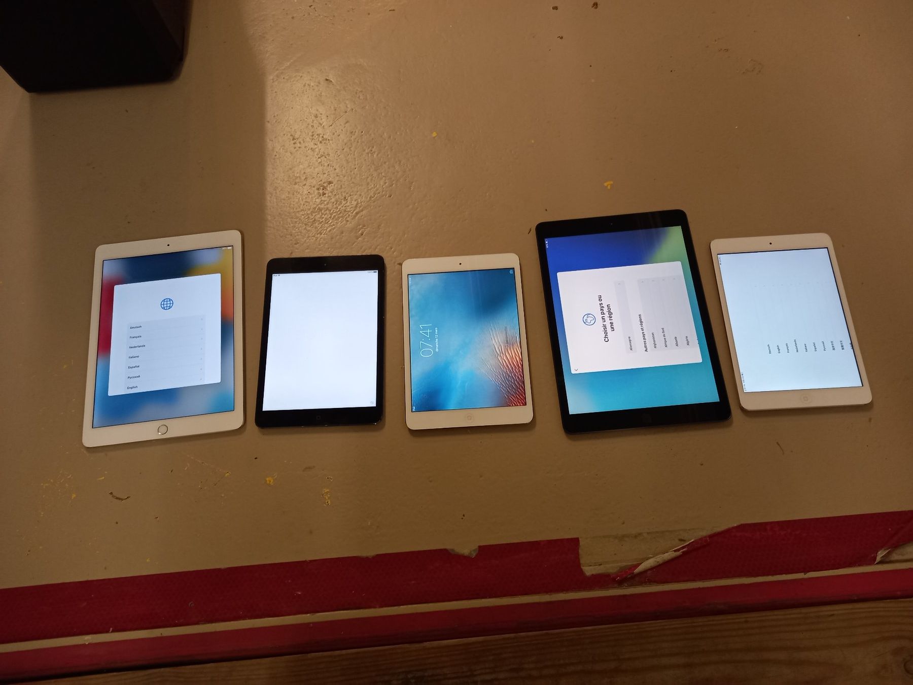 Apple Tablet PC: 5 x iPad gesperrt – Usato da Romont FR venduto da ventecomp 1