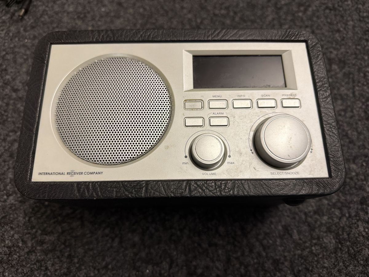 Radio: Radio IRC DAB/DAB+, FM - Top Zustand! – Usato da Thun venduto da BanjoDan 1
