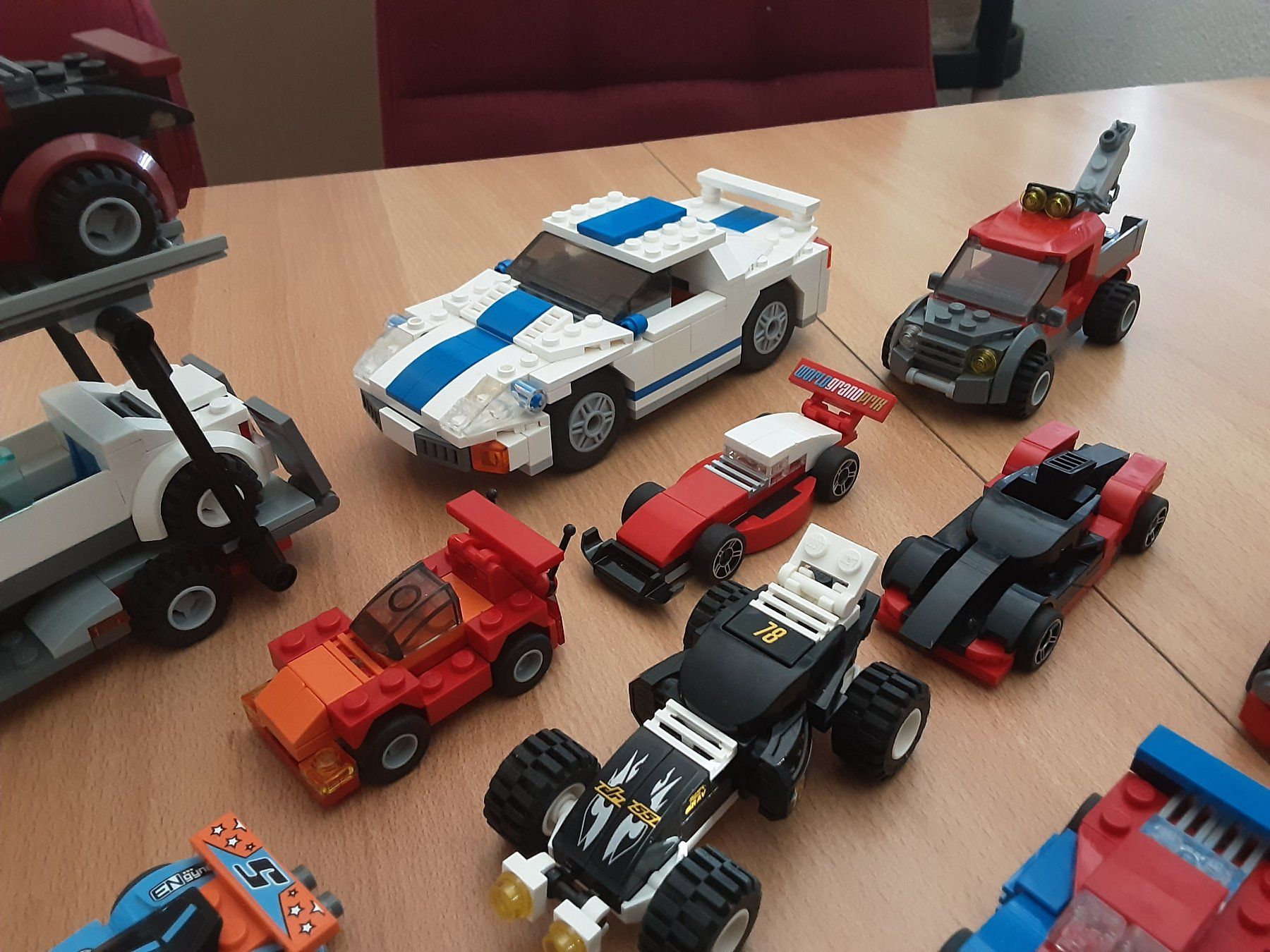 Lego Jouets: 15 Lego Autos – D'occasion à Bülach par Blind-Onyx 2