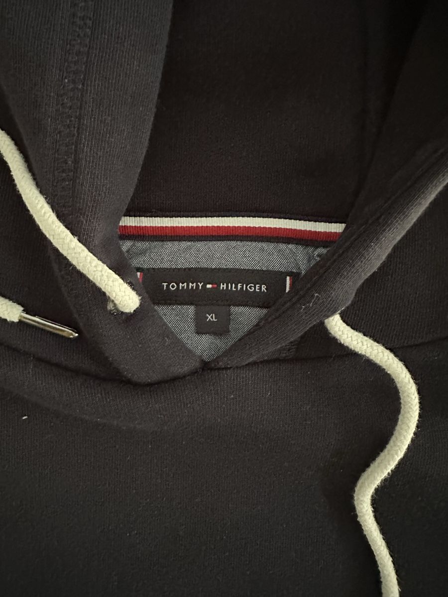 Tommy Hilfiger Maglioni & Felpe: Kapuzenpullover von Tommy Hilfiger XL – Usato da Buchs AG venduto da Knurps01 1
