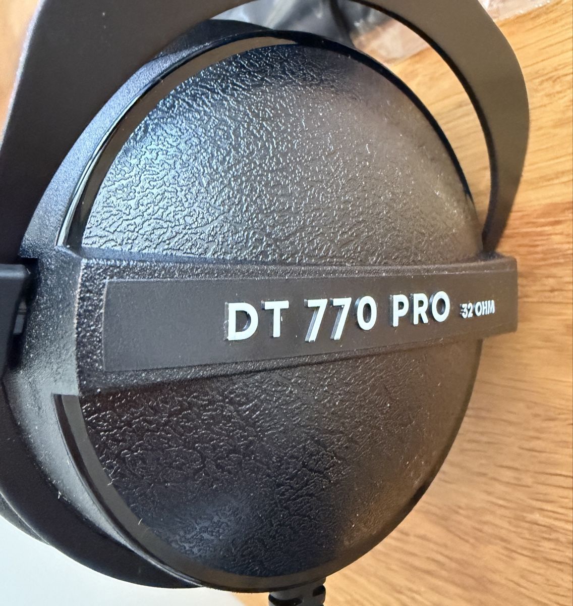 Beyerdynamic Cuffie: Kopfhörer Beyerdynamic DT 770 Pro 32 Ohm black mit Garantie – Nuovo (secondo la descrizione) da Oensingen venduto da Francos 1