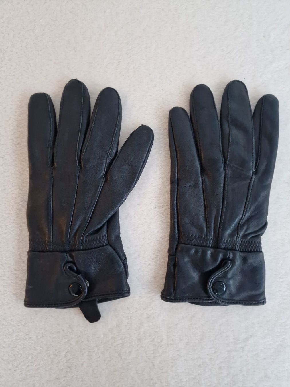 Handschuhe & Handstulpen: Damen Leder Handschuhe Gr. S Schwarz – Gebraucht aus Hallau von CHACLA