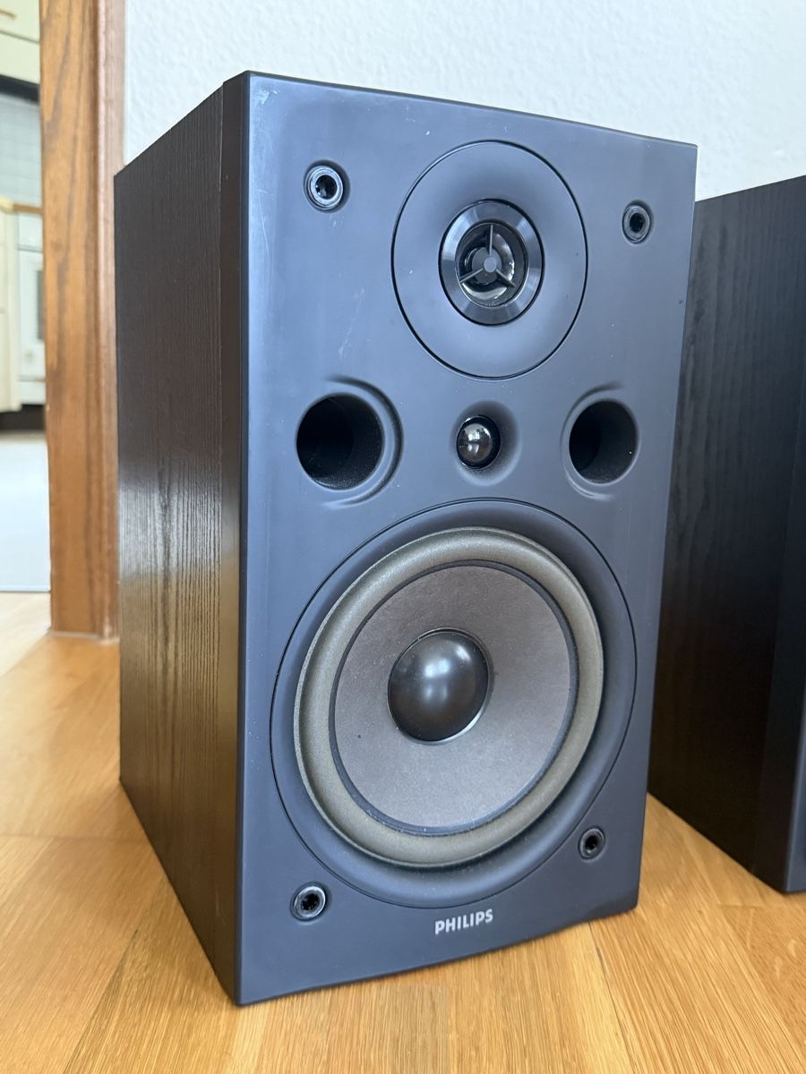 Philips Haut-parleurs: Enceintes Philips noir 8 Ohm – D'occasion à Zürich par Butpiquant 1