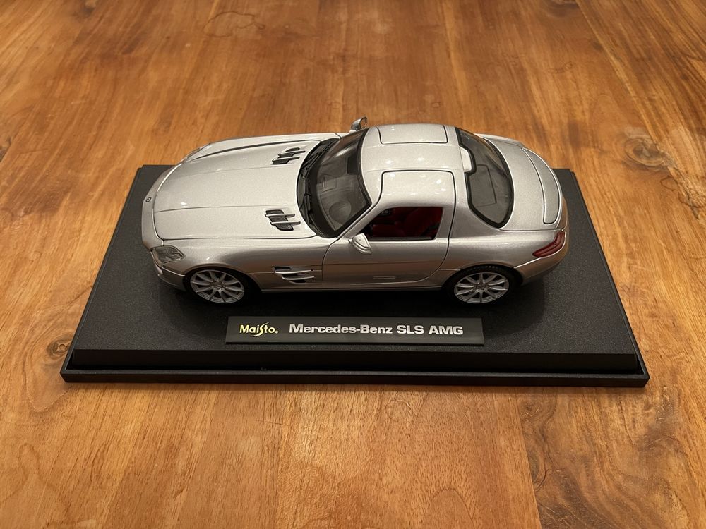 Miniature Voiture Auto 1:18 Maisto MERCEDES SLS AMG Diecast