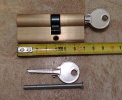 Schliesszylinder mit 2 Schlüsseln 4 cm 3 cm