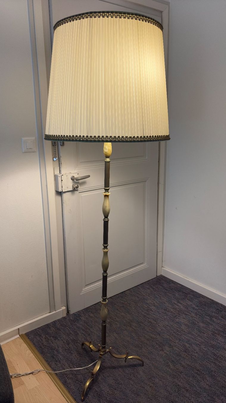 Lampen: Lampe à pied vintage – Gebraucht aus Moudon von TigerrrEye 1