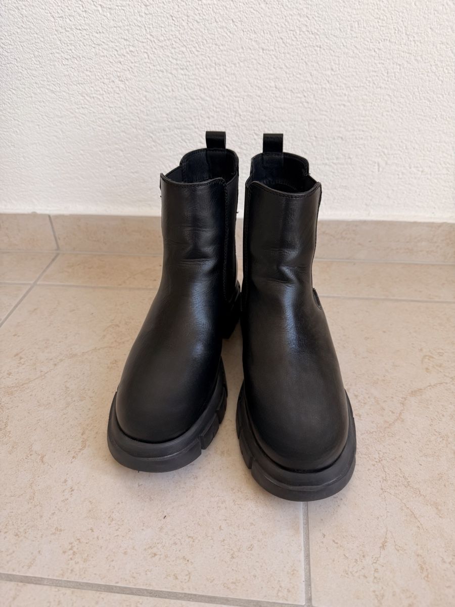 Chaussures femmes: Stiefel  – Neuf (Voir description) à Binningen par se_ahj8