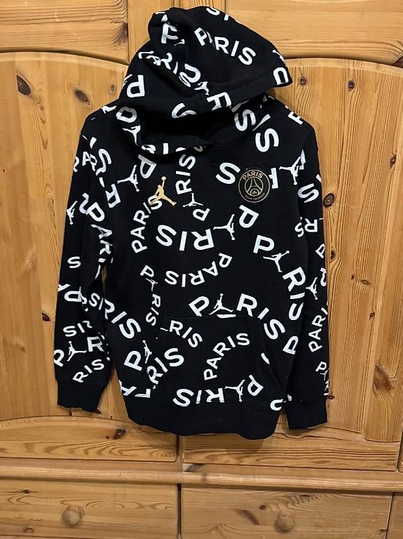 Pulls & Sweat-shirts: Jordan PSG Paris Pullover – D'occasion à Lütisburg par Tweety77