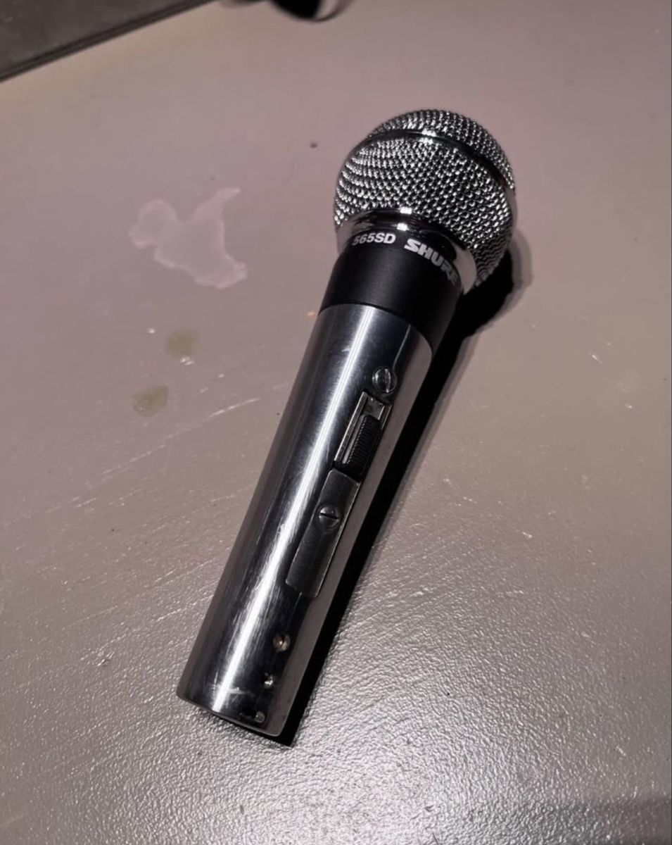 Shure Mikrofone: Microphone Shure 565SD dynamique etat acceptable – Gebraucht aus Prilly von Jeanbrouille