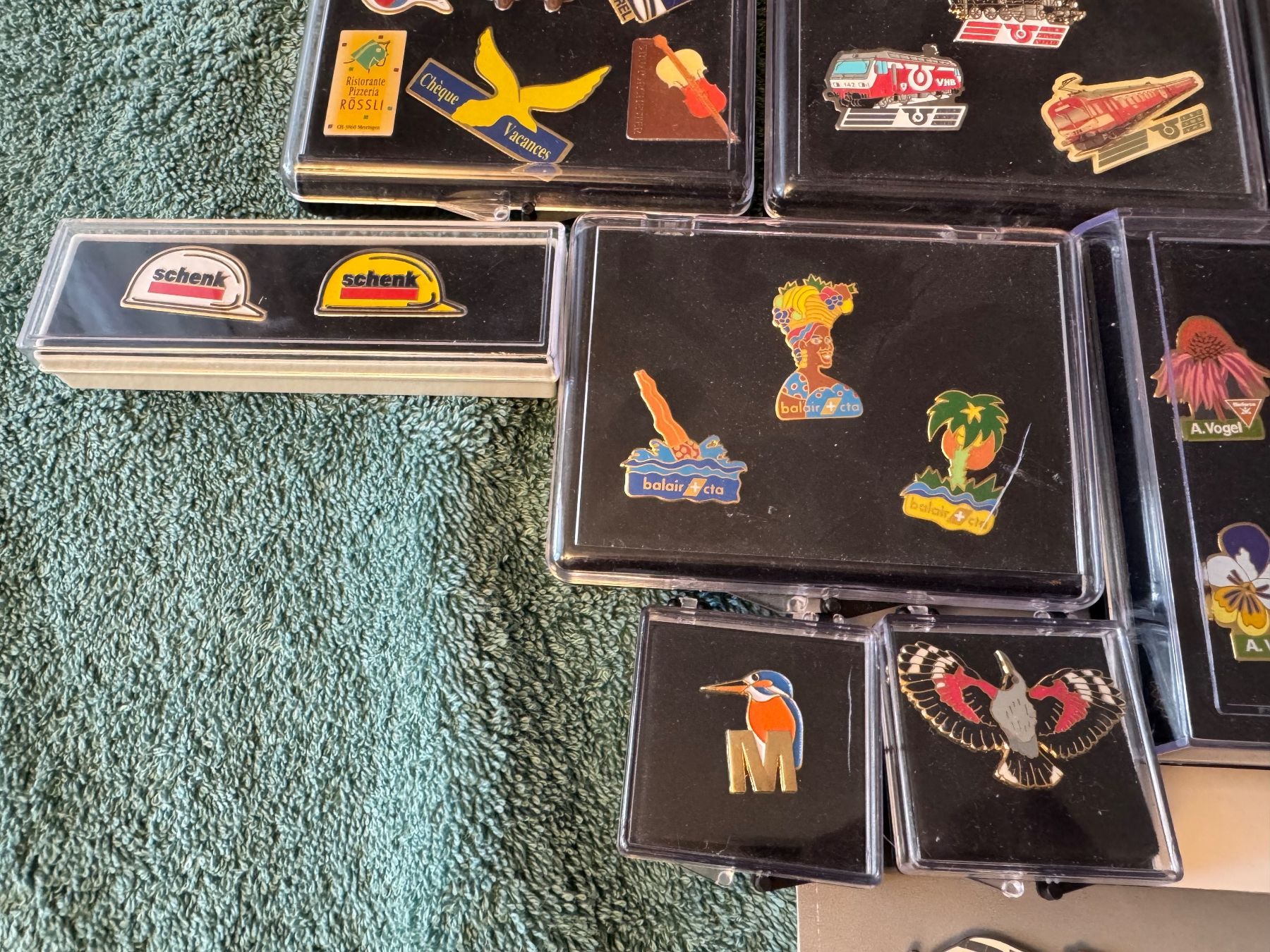 Anhänger: Pin- Sammlung#1 – Gebraucht aus Kestenholz von cvx_889vv 3