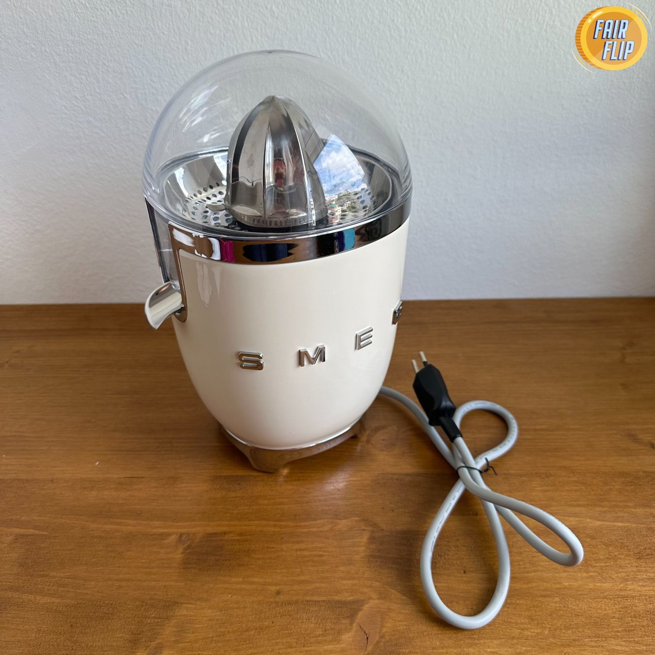 Smeg Elettrodomestici da cucina: Smeg Zitruspresse – Usato da Luzern venduto da fairflip 1