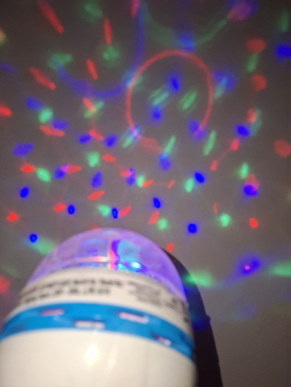 Lampade: LED Party Licht Disco Leuchte gebraucht – Usato da Ellikon an der Thur venduto da Lerato2008 1