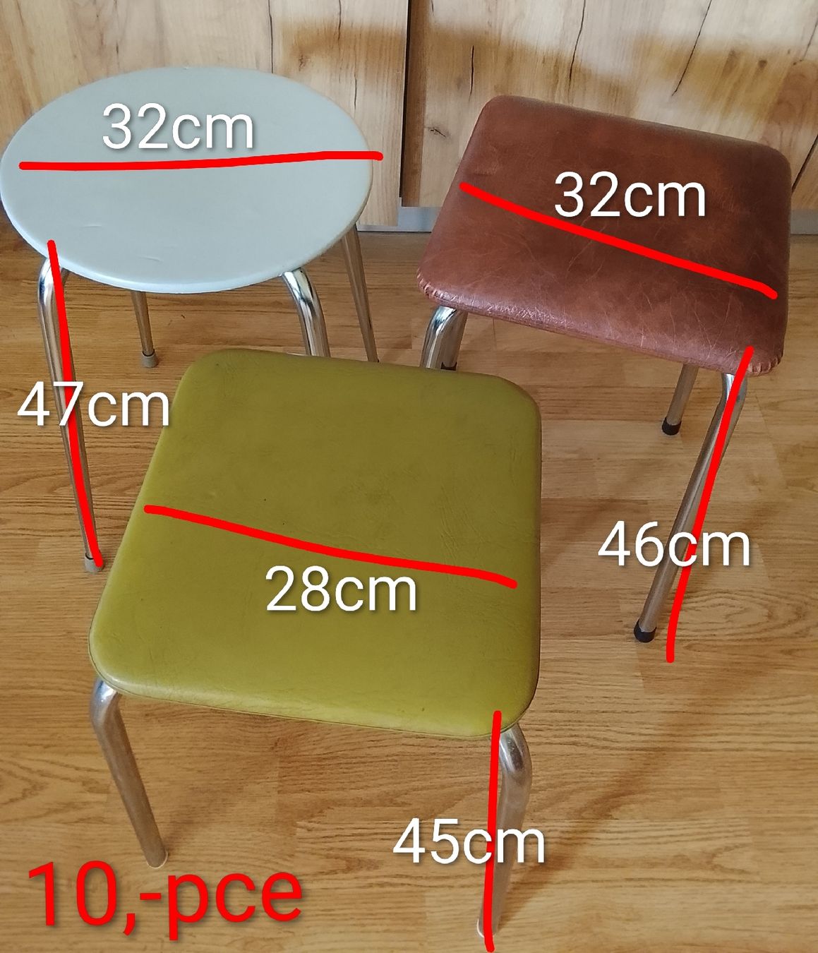 Sgabelli: Lot de 3 tabourets vintage – Usato da Couvet venduto da fat_kyl7 1