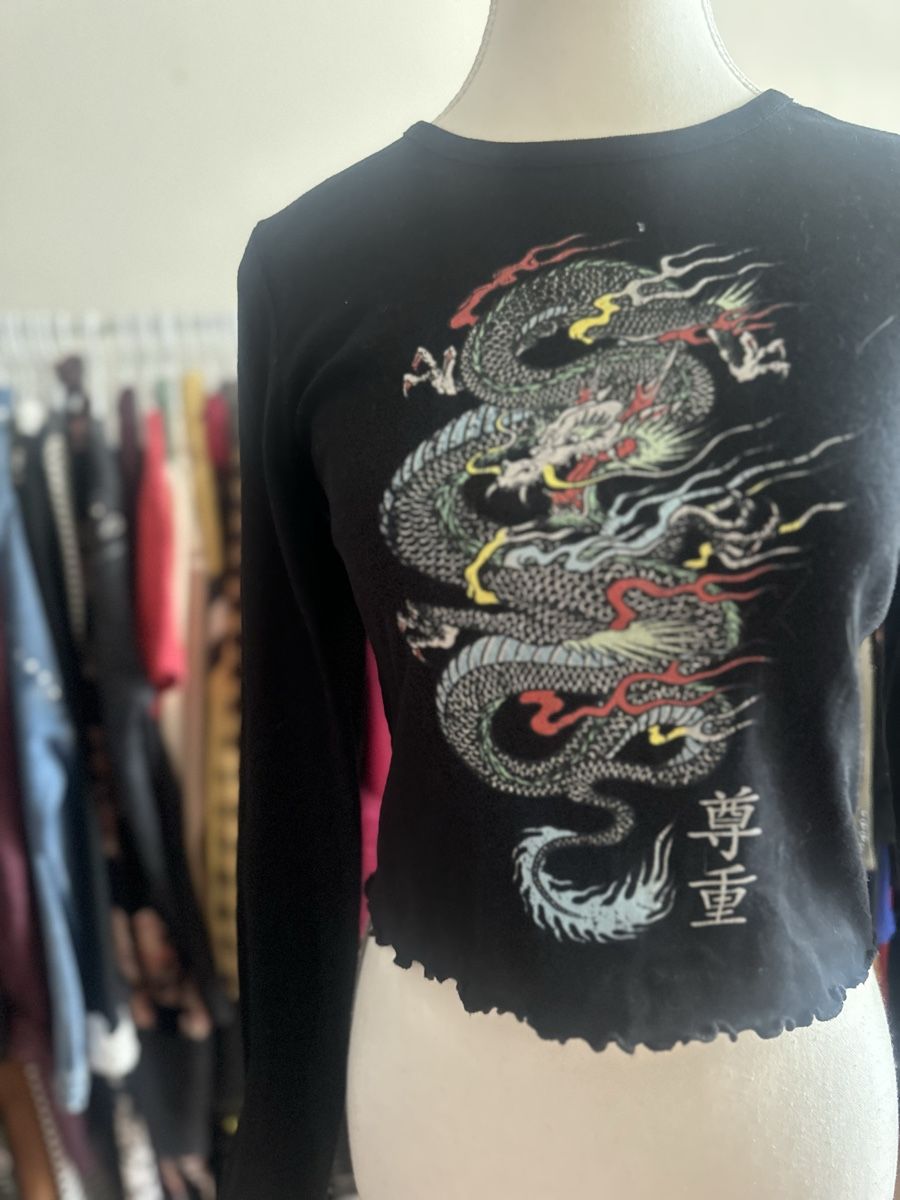 Maglioni & Felpe: Shirt mit asiatischem Drachen – Usato da Zürich venduto da PuraVida111 1