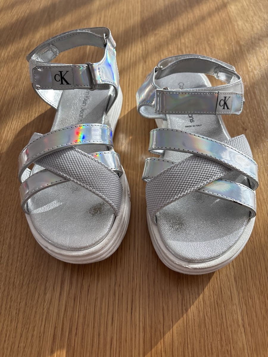 Calvin Klein Scarpe per ragazze: Sandalen Grösse 35 Calvin Klein – Usato da Emmenbrücke venduto da taigi01