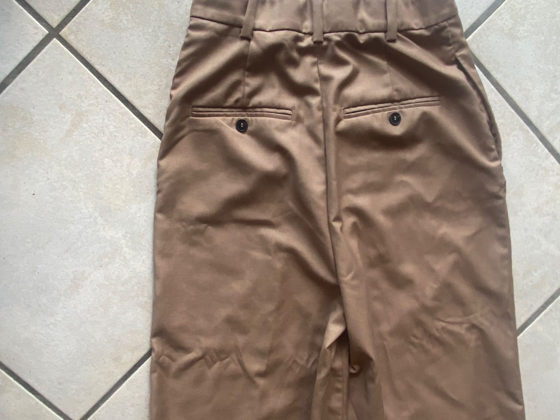 H&M Pantaloni: Pantalon 34 H&M brun clair – Usato da Orpund venduto da Mary8972 6
