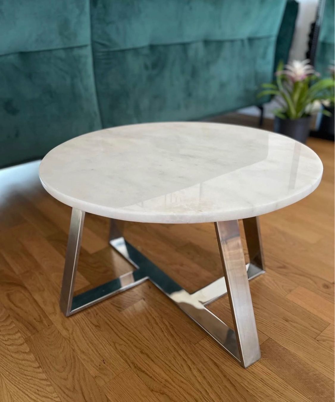 Set di tavolo e panche: Marmor Couchtisch-Set mit Edelstahl Gestell – Nuovo e nell'imballaggio originale da Rothrist venduto da gue_5whf 1