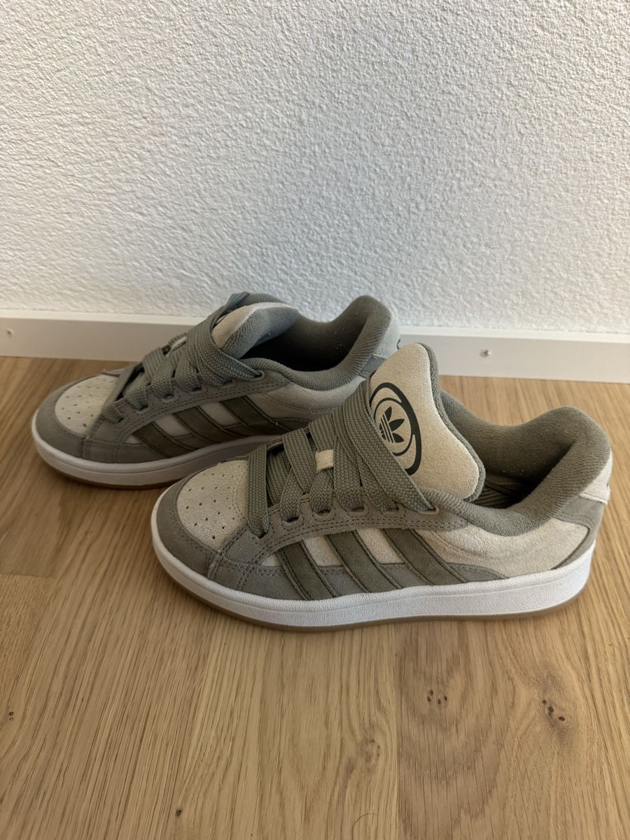 Adidas Herrenschuhe: CAMPUS OOS BETA - putty grey olive strata silver pebble – Gebraucht aus Neuenhof von jess.henrique 1