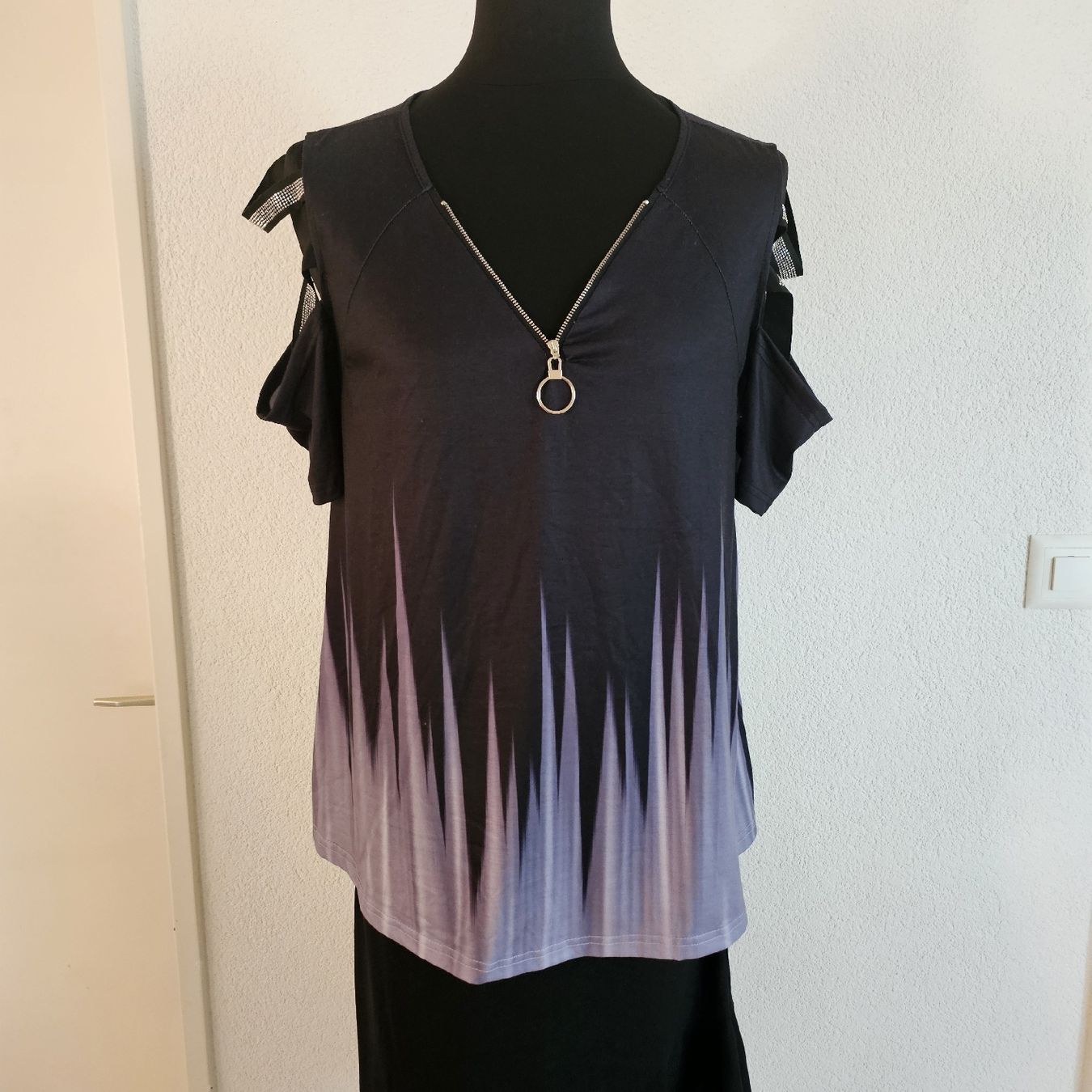 T-shirt: spezieles oberteil gr XXL  – Nuovo e nell'imballaggio originale da wolfhalden venduto da 46464646 5