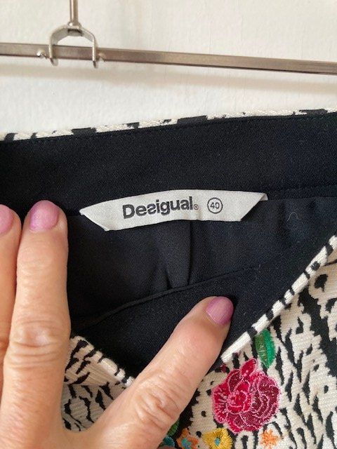Desigual Gonne: Desigual Mini-Jupe – Usato da Rüti ZH venduto da Tredeschin 5