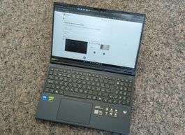 Acer Predator Helios NEO 16, Intel Core 7 255HX, RTX 5060